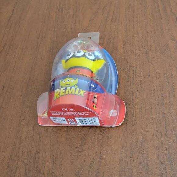Disney Pixar Alien Remix Mr. Incredible Figure. New, in original package - Picture 7 of 10
